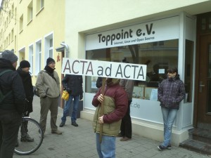 Unsere Demo-Gruppe vor der Toppoint